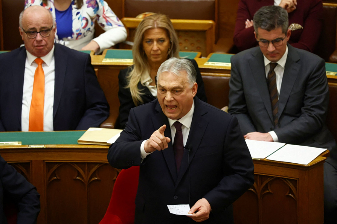 Όρμπαν: Κατηγορεί την Ουκρανία για δολιοφθορά και στέλνει στρατό