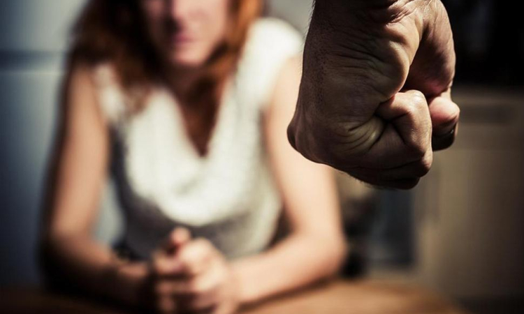 Ενδοοικογενειακή βία: Η όξυνση και η αντιμετώπισή της